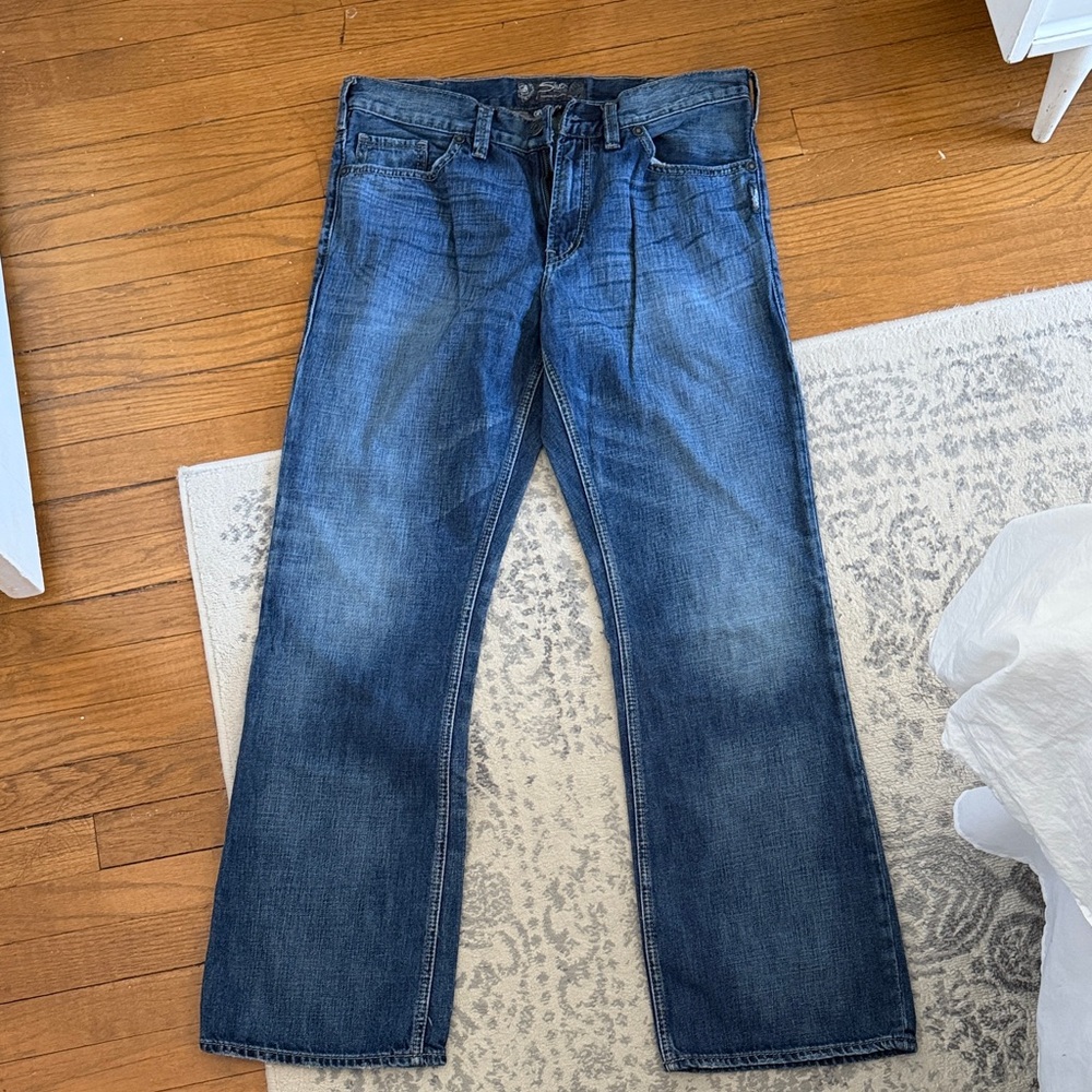 Men’s Silver dark wash Grayson jeans. Size w34/L32